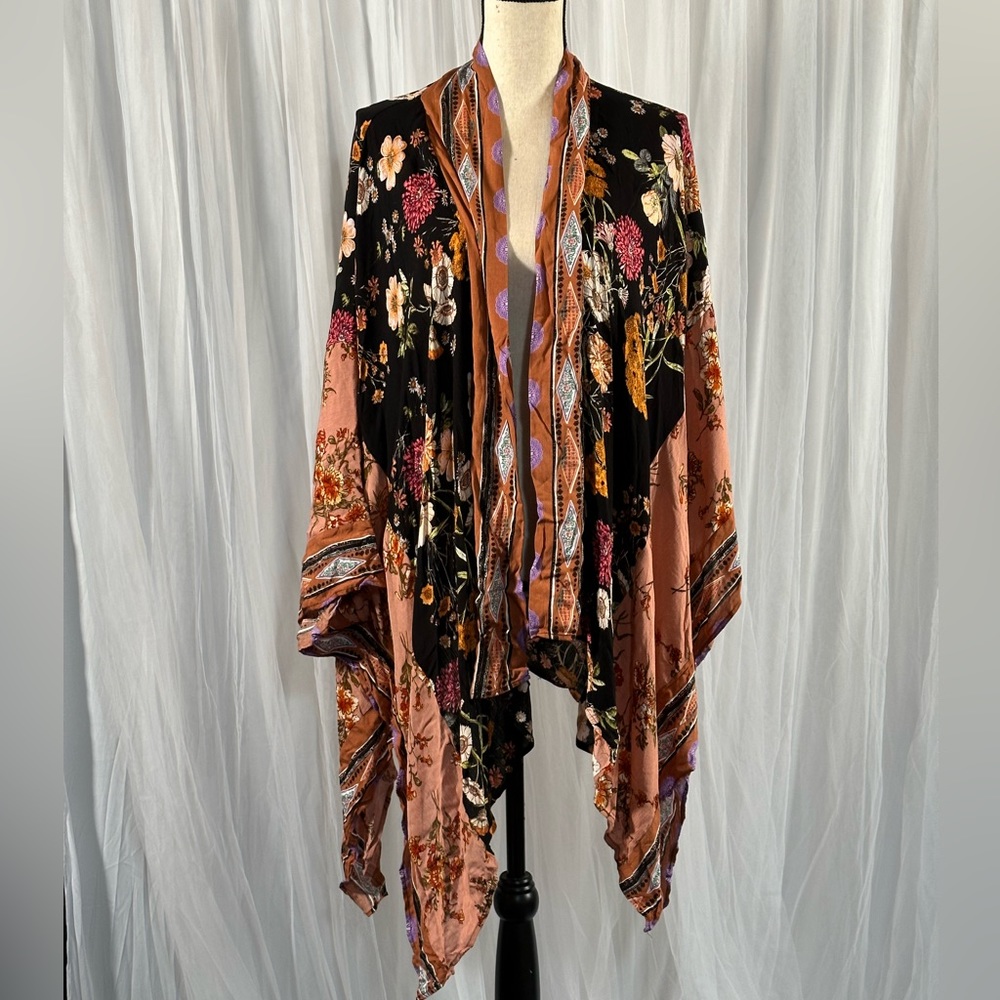 Patterned Kimono - image 2